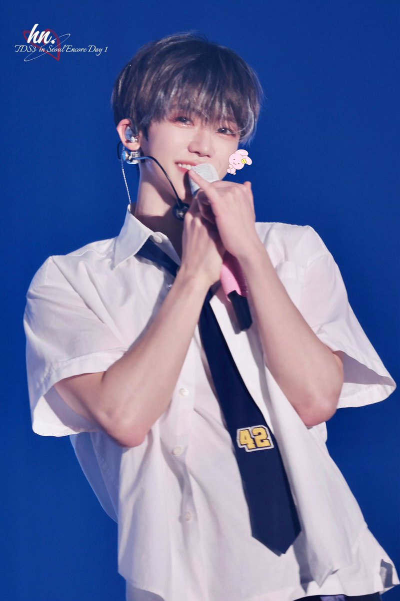hourlyjaeminn's tweet photo. 🐰🐰🤏🏻

#JAEMIN #재민 #ジェミン https://t.co/j6QmJr5mqU