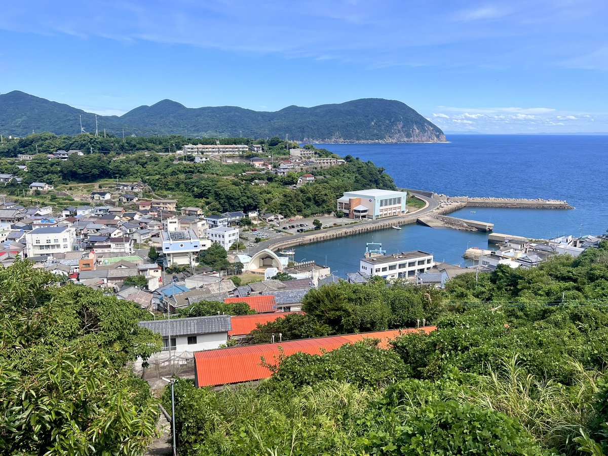 Teri_53's tweet photo. #今年行った島2024

愛媛県松山市　
忽那諸島　睦月島

東京都新島村　
伊豆諸島　新島

鹿児島県薩摩川内市　
甑島列島　下甑島

長崎県南松浦郡新上五島町　
五島列島　中通島 https://t.co/TXk2J8Jo52