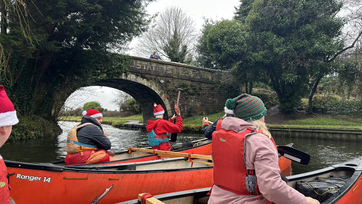 Thank you to everyone who came along to our Santa Splash today to raise money for The Children's Storehouse, Blackburn. We hope you enjoyed your festive paddle. 🛶🎅🏼🎄
justgiving.com/crowdfunding/c…