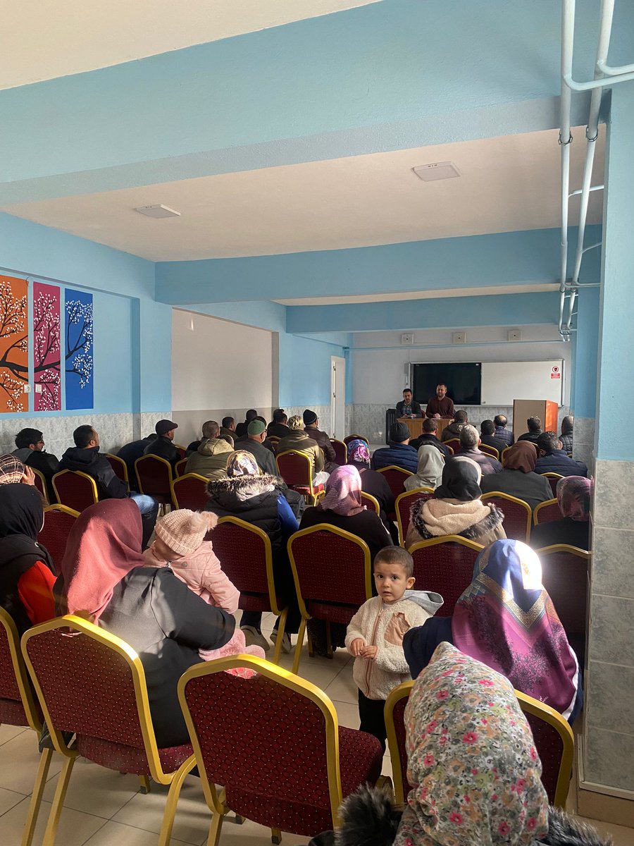 eskiliho's tweet photo. Okulmuzda Okul Aile Birliği Genel Kurul toplantısı yapıldı.
@aksarayvaliligi
@malikumbuzoglu
@AksarayMem
@metinalpaslan40
@TC_Eskil
@Eskil_MEM
@brahimkler2
@Ahmetiris1
@Kose1990 https://t.co/GIfZde146t