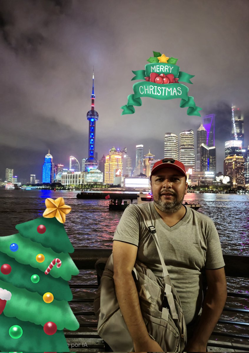 PoderDeLaCadena's tweet photo. ¡Feliz navidad y prospero 2025 les desea El Poder de la Cadena! https://t.co/50WVRrZJyh