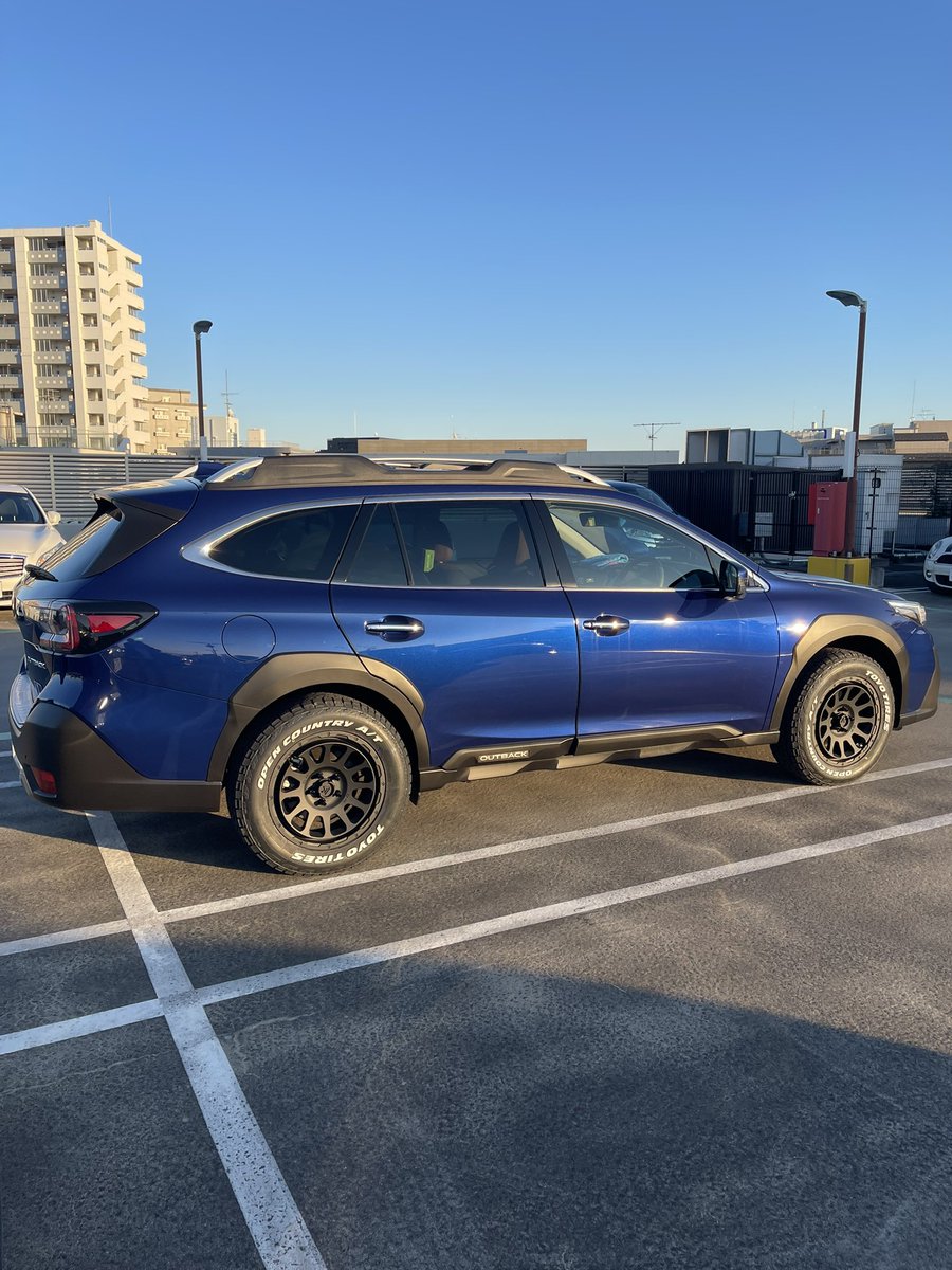 seneca400X's tweet photo. アウトバックサファイアブルーにデルタフォース、オープンカントリーAT3装着

この車体色、微妙だったけど印象変わりました https://t.co/LpLgkprFS8