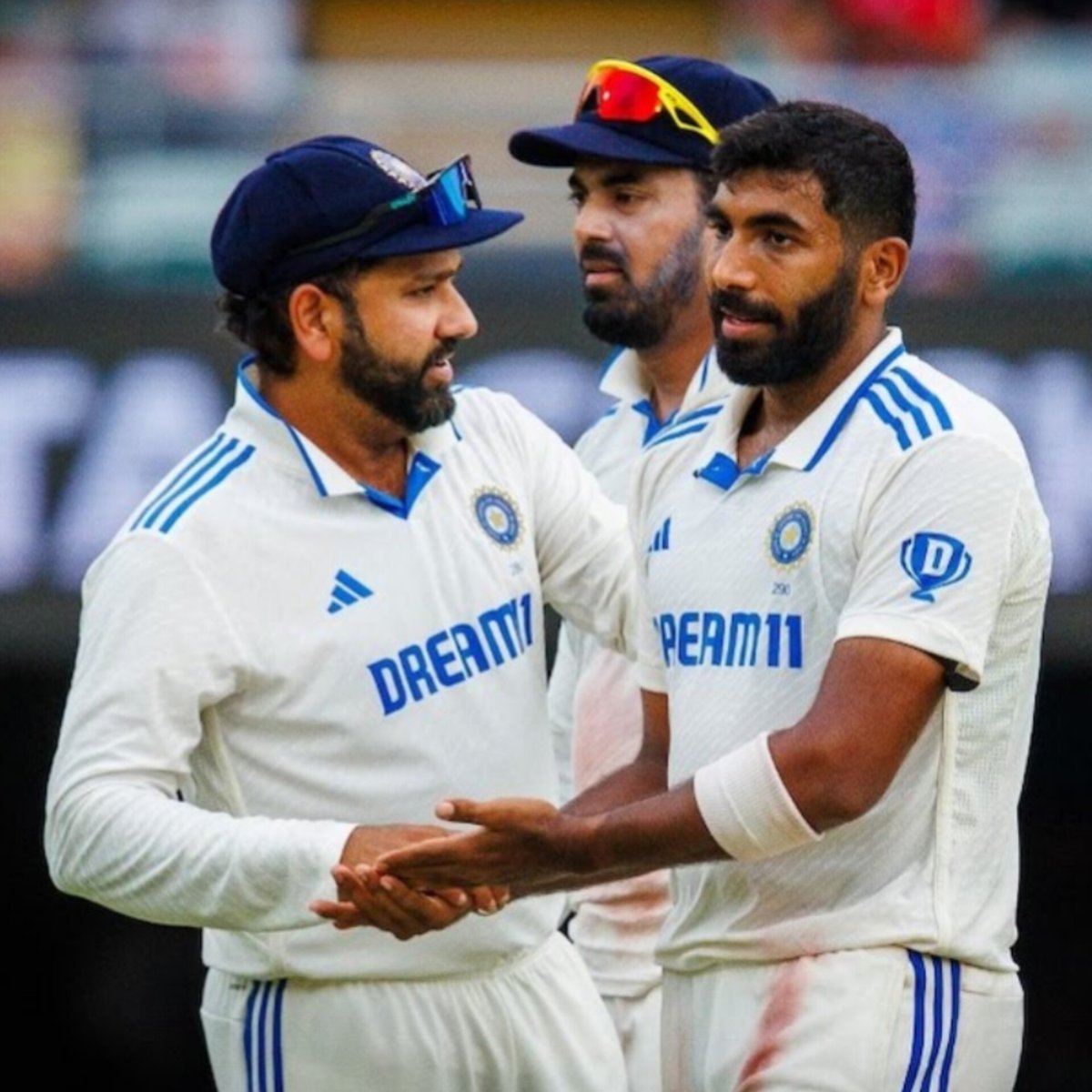 shorts_91's tweet photo. Isa Guha's 'Most Valuable Primate' comment on Jasprit Bumrah sparks outrage. Fans recall 2008 'Monkeygate.'
Read more on https://t.co/TpVvvtBiSC
#INDvsAUS #JaspritBumrah #CricketControversy #Monkeygate #IsaGuha #AustraliaTest #Abuse https://t.co/pZBqmYzexO