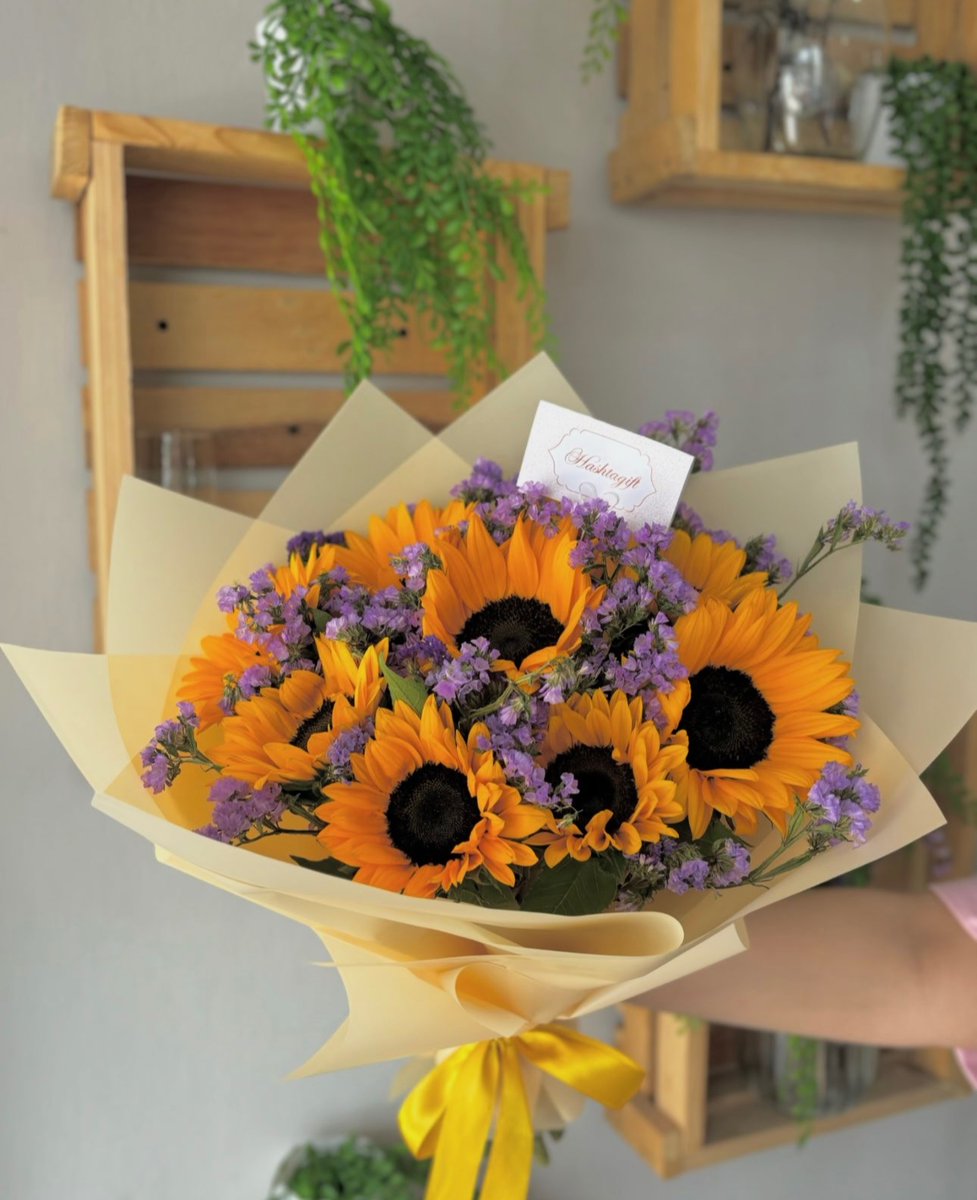 sunflowerchives's tweet photo. Beautiful✨ https://t.co/ryYndILRYI