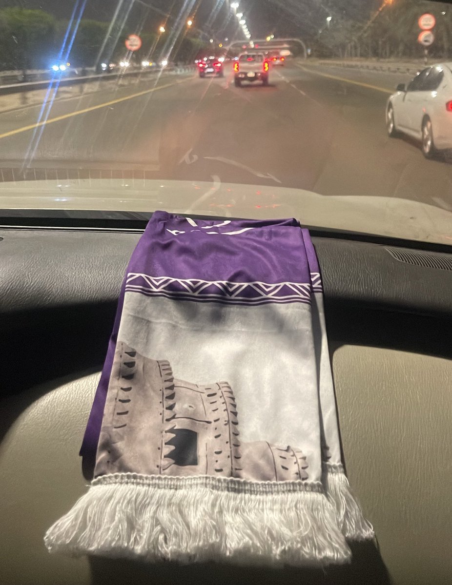 Hamadiii35's tweet photo. الشوق لا يُمكنه أبداً ان يتعلق بالنتائج 
فـ شوقنا زاد حده و حُبنا للعين كل ماله يزيد 

إلى ملعب محمد بن زايد خلف الزعيم 
كالعادة شالي من افضل متجر .. @Alaiinglory 💜 https://t.co/HQgG57EmhL