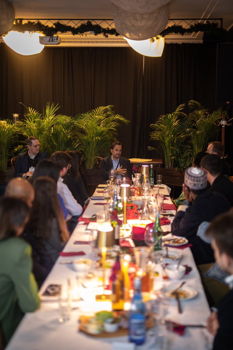 DiegoMesaP's tweet photo. Muy enriquecedor haber compartido mi experiencia en alto gobierno y en diseño e implementación de políticas públicas con un grupo excepcional de jóvenes líderes de 15 países en el #2024GlobalChangemakersWorkshop organizado por @AspenIntlPart y @AspenInstCE en Varsovia, Polonia🇵🇱. https://t.co/7nNHFhDz9y