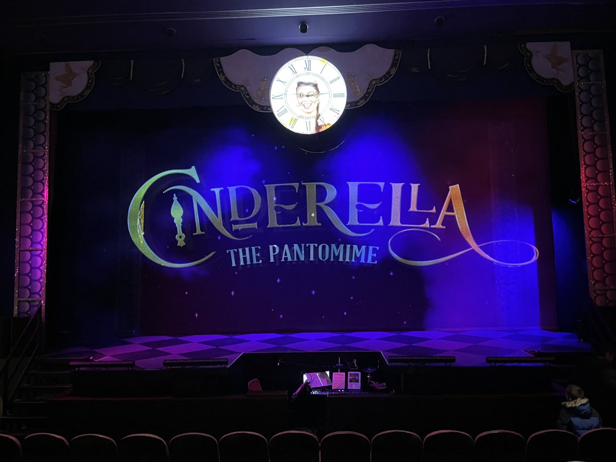 No1FarmerJake's tweet photo. The stage is set and ready @RosesTheatre #Cinderella #OhNoItsNot #OhYesitIs https://t.co/BiPR4DsdY7