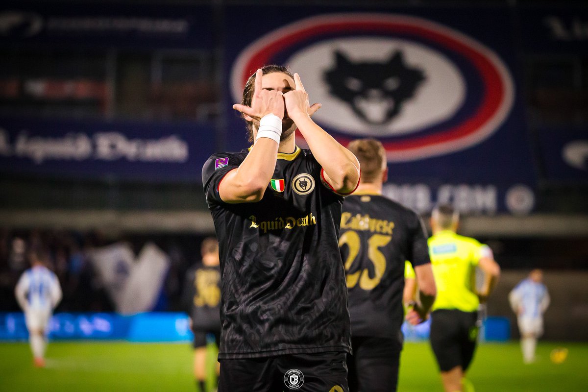 Campobasso1919's tweet photo. 🔴🔵BEST MOMENTS #CAMPES 2-2 https://t.co/ZbeGc6umCW