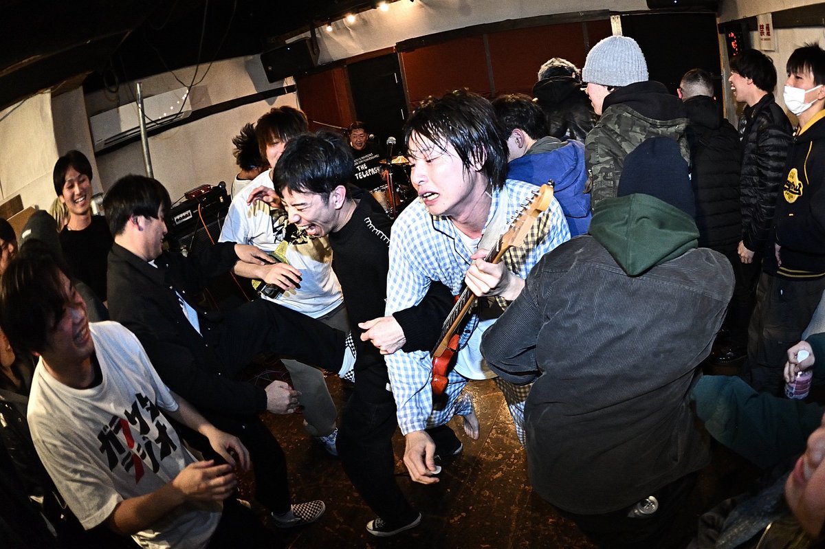 aosa114's tweet photo. IDEAL SENSE主催出演おわり!!!
ハイパー楽しかったです
お客さんも最高!
皆で作りあげたライブ!!
チームガラクタラジオでしたわ!!!
学生運動みたいで最高でした https://t.co/TuHI6KUS3r