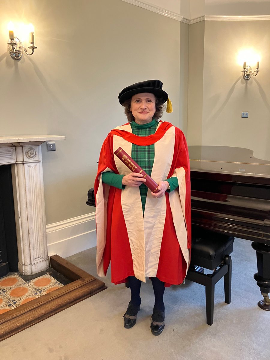 Congratulations to @MetOffice Chief Executive Professor Penny Endersby CBE (@MetOfficeCE), who has been awarded an honorary doctorate from the University of Reading, in recognition of her life-saving contributions to #Climate and #Weather science.

rdg.ac/4gdiDLE