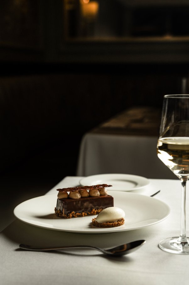 powerscourtHtl's tweet photo. Delight in luscious Valrhona Chocolate with Hazelnut & Salted Milk Ice Cream at Sika.
#PowerscourtExperience #EscapetotheEstate #PowerscourtWinter #EveryReason #KeepDiscovering https://t.co/V3bgAiji6s