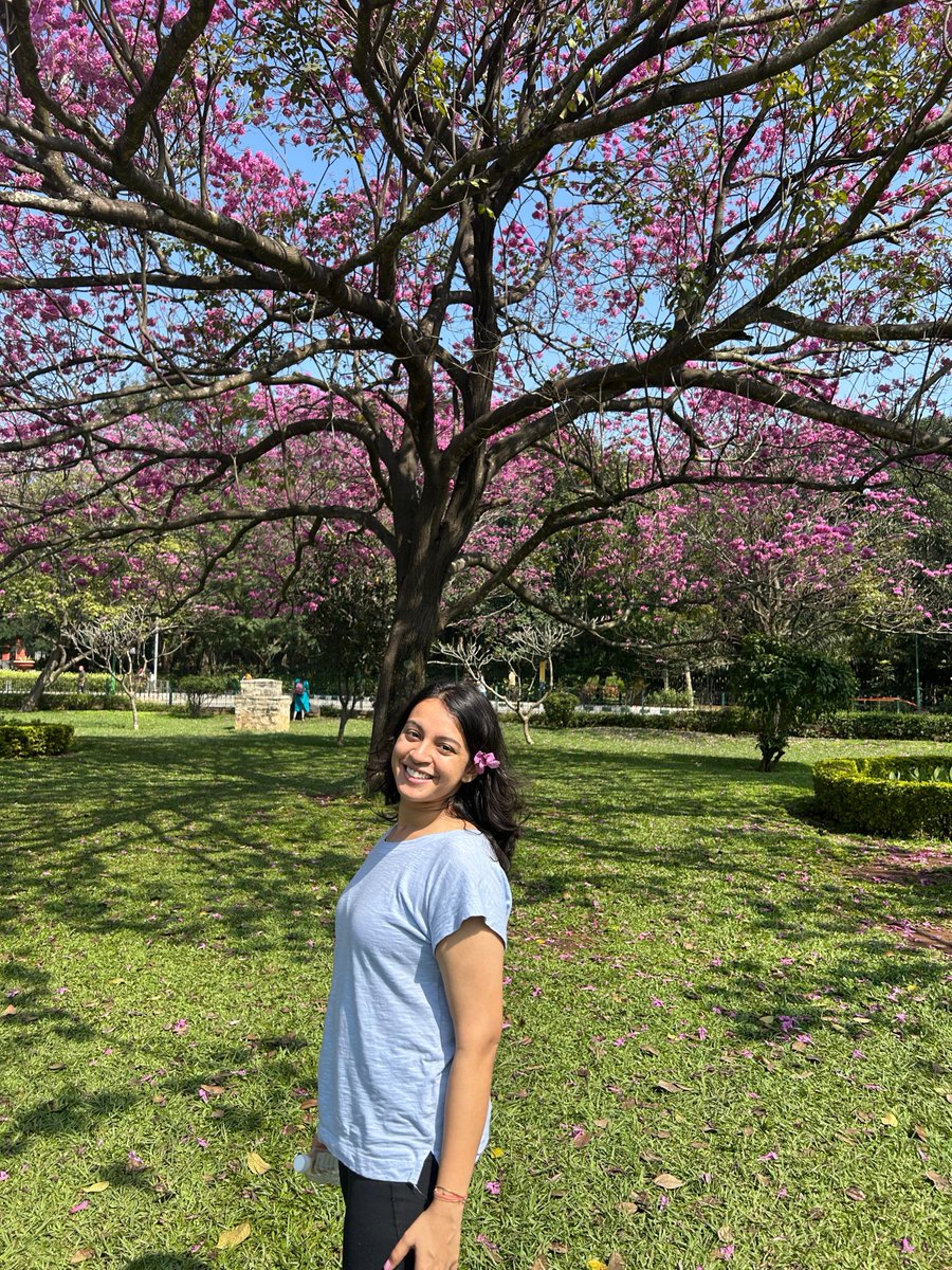 aarushishawarma's tweet photo. The world looks beautiful when you are in love. Or wait, is it just Bangalore Bangaloring? 😅 https://t.co/dShoQRZFTN