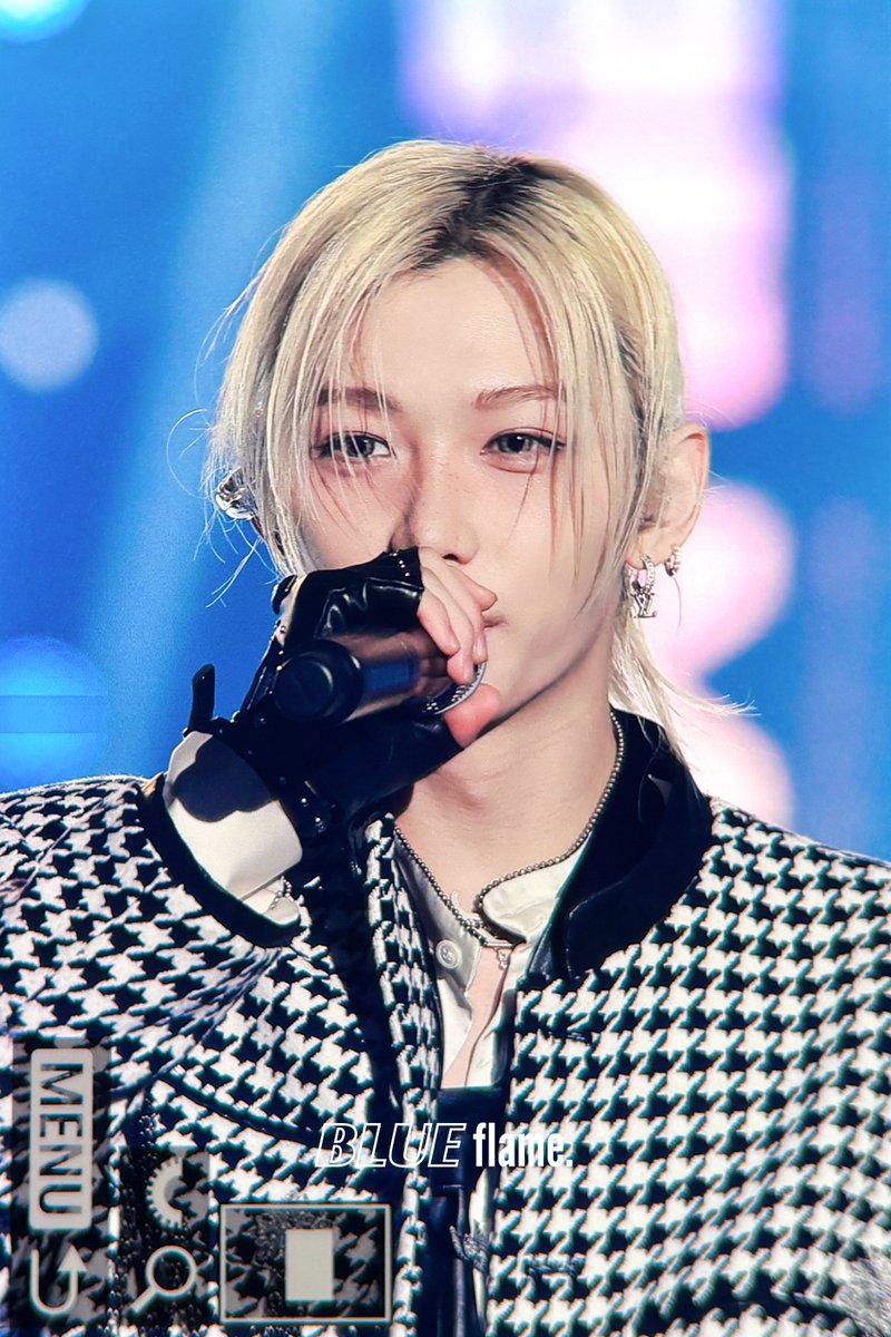 blueflame_f915's tweet photo. 241215
#필릭스 #felix #스트레이키즈 #straykids https://t.co/zUKjbwNOV6