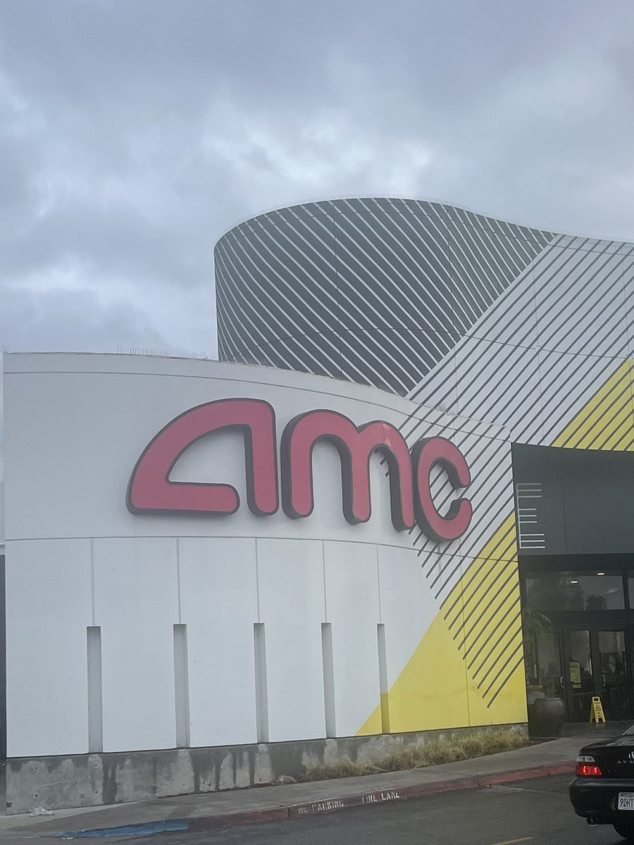 gabestrades's tweet photo. I come to this place for Magicโฆ.. #AMC @AMCTheatres โฆ
#apestogetherstrong #AMCNEVERLEAVING #APESNOTLEAVING #ApesNeverLeaving #supportAMC https://t.co/uvfqRlwrSn