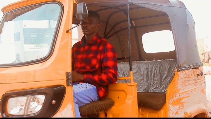 iambadboychukz's tweet photo. No light   fuel is cost💔💔💔😥😥 https://t.co/FnmsGxW8r3