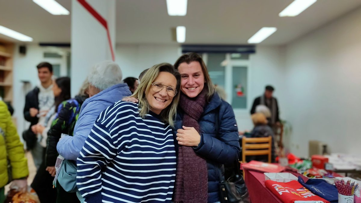 📸Onte visitamos o Mercadillo Solidario da <a href="/DPPSpain/">Duchenne Parent Project España</a> na Asociación de Veciños Quince de Agosto de Reza, na que por certo non hai que perderse a súa decoración de Nadal e tomar o chocolate sempre🔝🎄
#desafioduchenne #Ourense