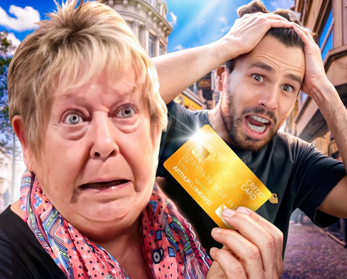ON ÉCHANGE NOS CARTES BLEUES PENDANT 24H (pire idée du monde)
La vidéo : youtu.be/aG5HKec9a8M