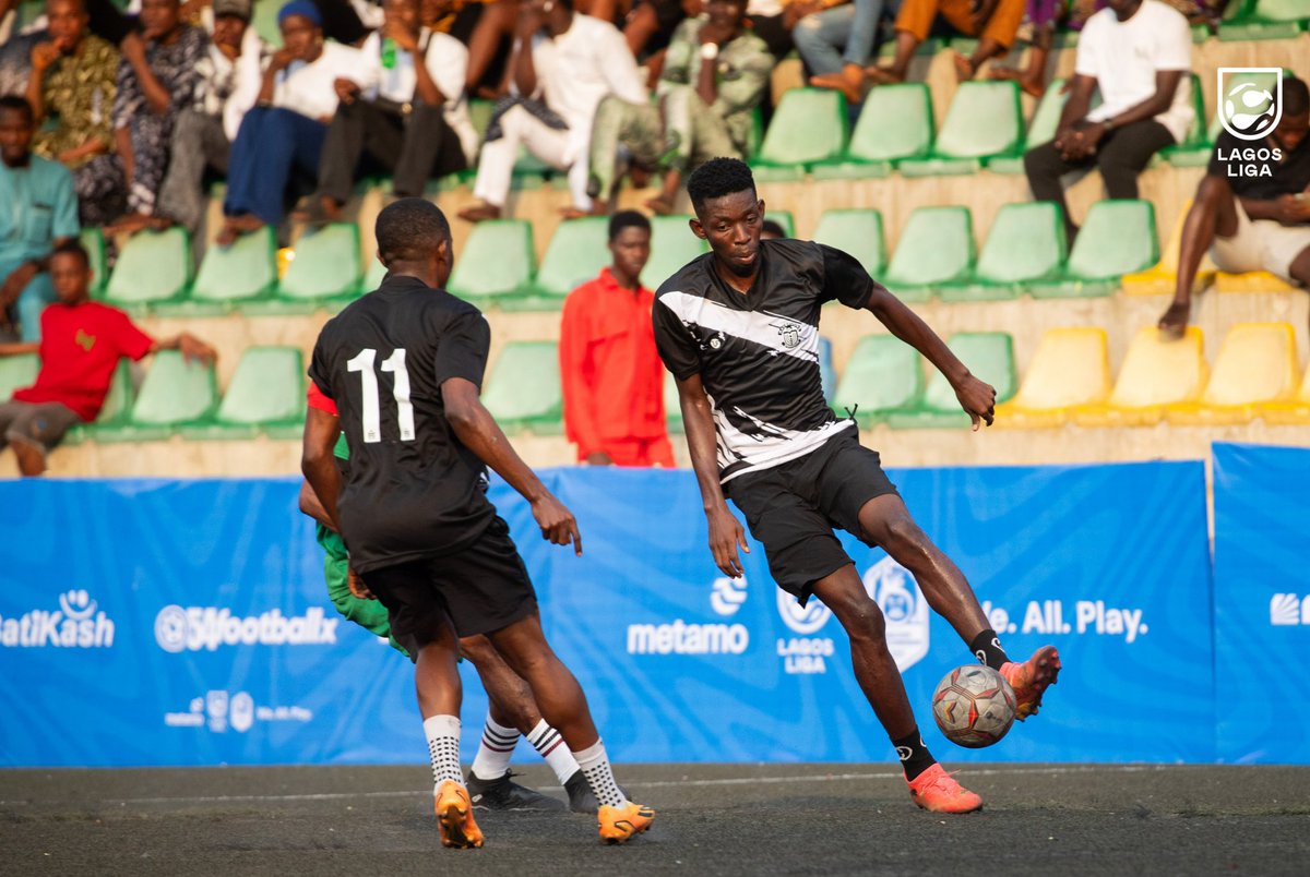 MavBrooksSC's tweet photo. OFF TO THE QUARTER FINALS!!!

Up by 8 points!!
We won all our penalty shootouts ⚫️

#MavBrooksSC #LagosLiga2024 #LagosLiga https://t.co/Ri0rKa4IuH