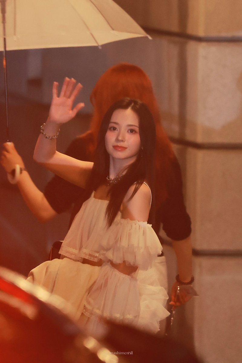 mashimeroll's tweet photo. #SnowDancesForMashiro
#마시로의눈송이축제
#マシロの雪花のような誕生日
#마시로 #MASHIRO #マシロ https://t.co/kRwoCNc4Hz