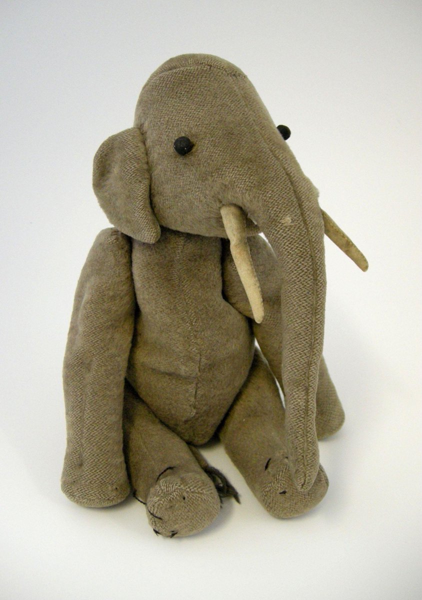 wikivictorian's tweet photo. Soft toy elephant, 1908-12. Victoria &amp; Albert Museum. https://t.co/VPtQDBw0wT