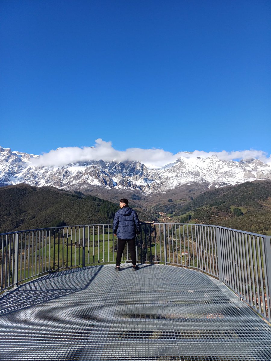 askiland's tweet image. 