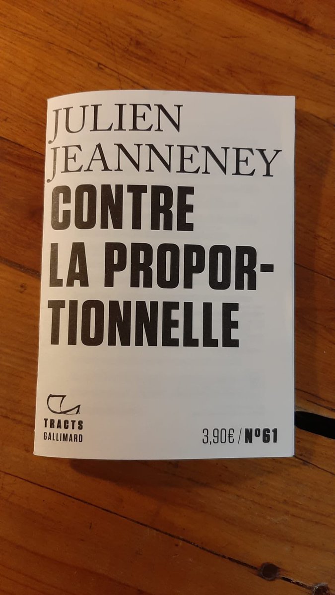 ThierryRevet's tweet image. En cette période où la proportionnelle pourrait bien repointer son nez, il est urgent de lire ce petit essai du professeur Julien Jeanneney. Il s’agit certes d’un plaidoyer à charge mais il convoque tous les arguments favorables et défavorables pour les mettre en confrontation…