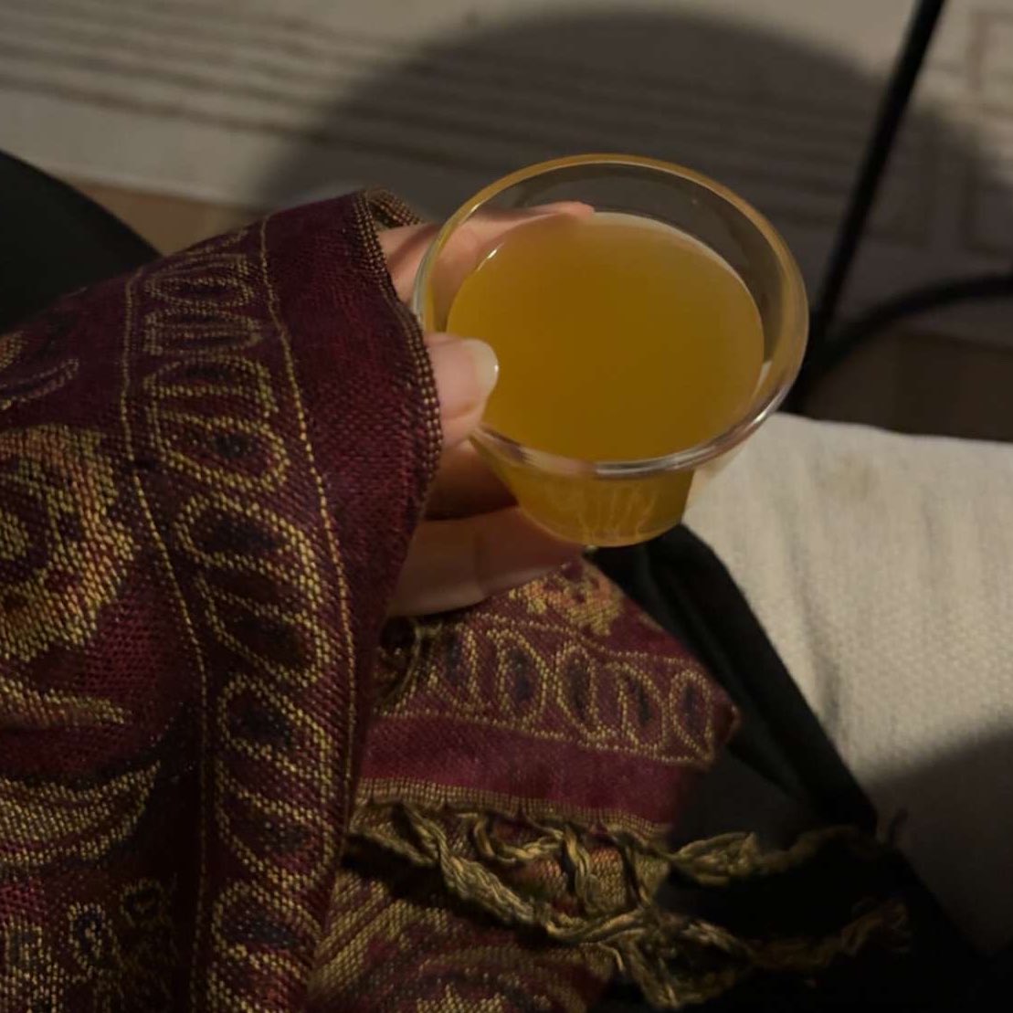 rrogi_77's tweet photo. من غلاتك كيف أوصف لك غلاك
واللي في قلبي لقلبك كثير
               ❤️ https://t.co/LFy0axLhKM