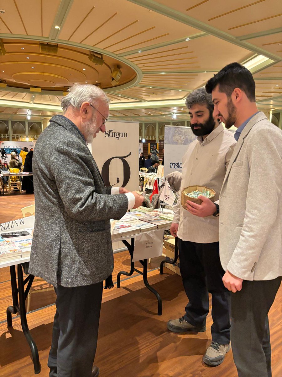 15. Dergi Günleri'nde Üçüncü Yeni olarak standımızı açtık.
Sizleri de standımıza bekleriz.
