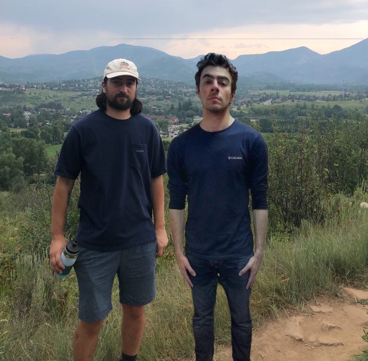 noahkahanmemes's tweet photo. Noah Kahan shares pictures hiking with his good friend Luigi Mangione from the hours of 6am to 10am on December 4, 2024!!! Looks like fun, guys! https://t.co/SAQd15XOAl