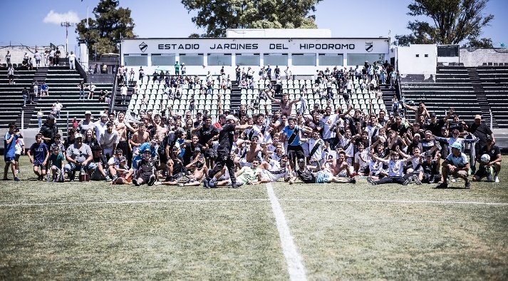 juanjoacevedo7's tweet photo. Campeones de formativas 2024
🏆Sub19 Danubio 
🏆Sub17 Defensor Sporting 
🏆Sub16 Defensor Sporting 
🏆Sub15 Defensor
🏆Sub14 Nacional

🏆En tercera el campeón es Peñarol.

⭐⭐⭐⭐⭐ Destacar que Defensor ganó la tabla anual por 5to año consecutivo. https://t.co/8LZwTpTLSF