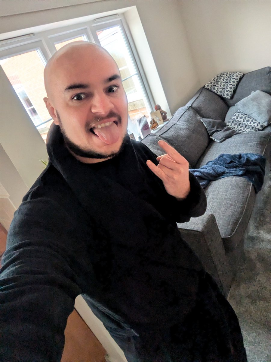 Ash_470's tweet image. Well the dressing gown that was for Christmas certainly came in handy! 
🤟🏻 #Chilled
#SundayVibes