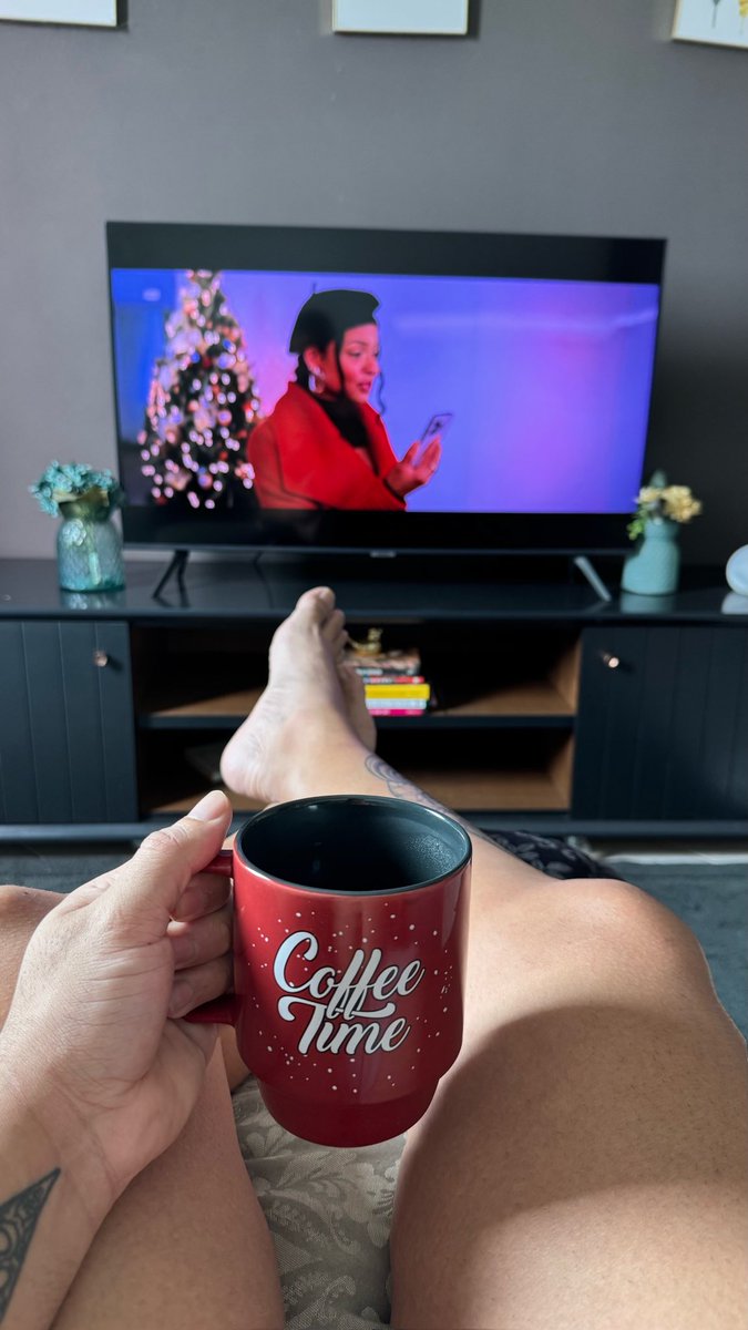 pablobreno's tweet photo. Comecei a temporada dos filmes de Natal https://t.co/gjB5tuqi6e