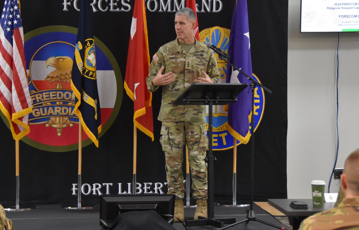 USArmyWHC's tweet photo. #USArmy Forces Command forum with @ArmyChaplains focuses on building spiritual readiness for the #TotalArmy - including @USNationalGuard and @USArmyReserve. | https://t.co/eC1CETOAwD | #ArmyReadiness, @USArmy, #Soldiers 🇺🇸⭐️ https://t.co/tOGhSavTGc