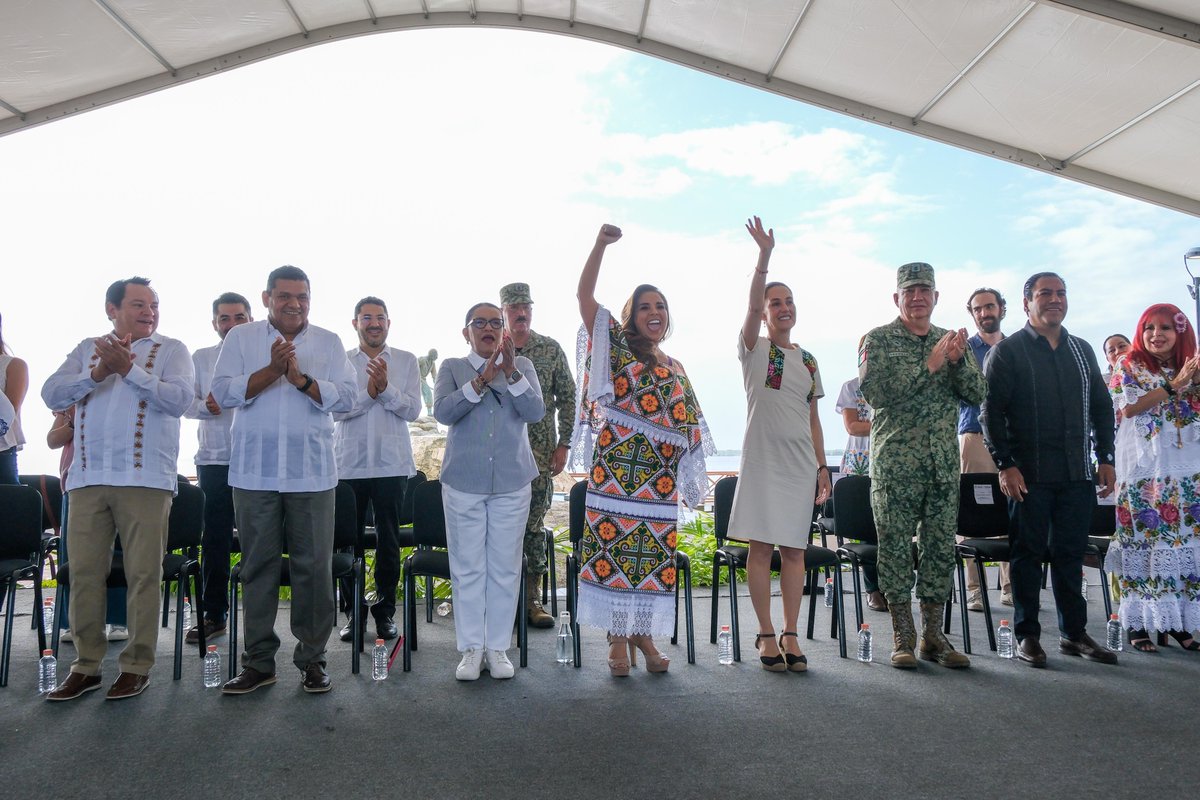 MaraLezama's tweet photo. Hoy vemos materializado el circuito completo del tren de la justicia social, ¡la promesa se hace realidad en #Chetumal! 🚆🙌🏼

Junto a nuestra presidenta @Claudiashein, inauguramos con gran orgullo, los 1,554 km del @TrenMayaMX, una hazaña histórica que enaltece la cultura maya y conecta al sureste mexicano con un futuro de desarrollo económico con prosperidad compartida. Con la inauguración de los tramos 6 y 7, celebramos el legado de @lopezobrador_, para hacer justicia y llevar bienestar al pueblo quintanarroense y a tod@s los mexicanos 🇲🇽.

Bajo el liderazgo de nuestra primera presidenta, Claudia Sheinbaum, seguimos construyendo el Segundo Piso de la Transformación, y con este tren motivo de orgullo nacional, reafirmamos nuestro compromiso con el bienestar y el desarrollo, con justicia social en el sureste mexicano. 

#UnidosParaTransformar