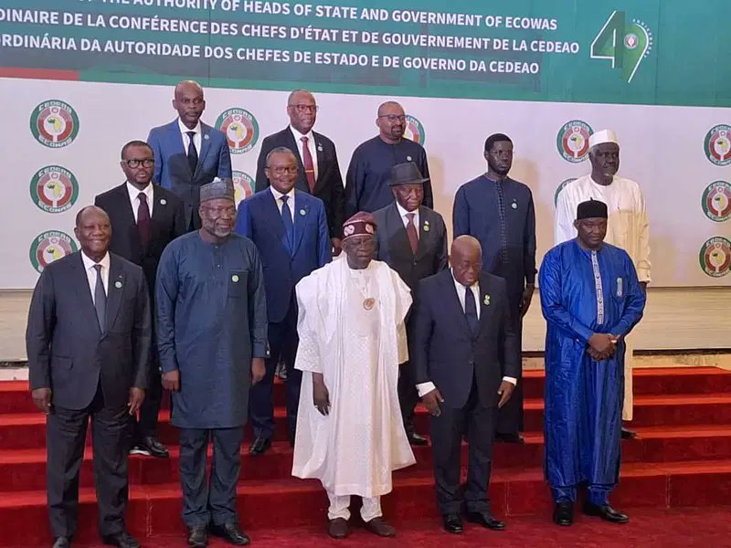 Africaguinee's tweet photo. Urgent/Fin du sommet d’Abuja : Le Mali, le Burkina et le Niger ne seront plus membres de la Cedeao à partir de janvier 2025…🇲🇱🇳🇪🇧🇫⤵️

https://t.co/QUBhZKr8pn https://t.co/l0sJaA9Aht