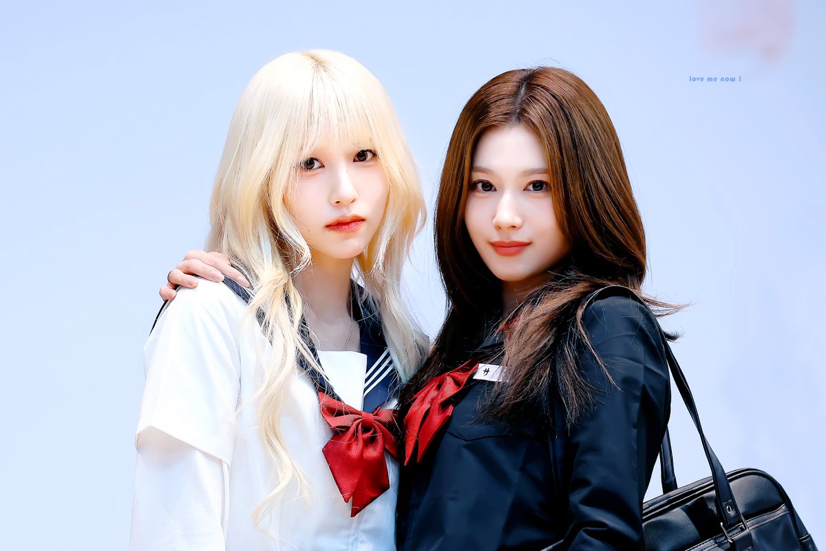 241214 🤍💙 #TWICE #트와이스 #MINA #미나 #ミナ #SANA #사나 #サナ