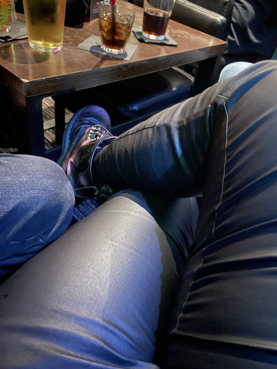 naughtygem26's tweet photo. Gig ready leather and dms 😍😈 https://t.co/I13US84Yam