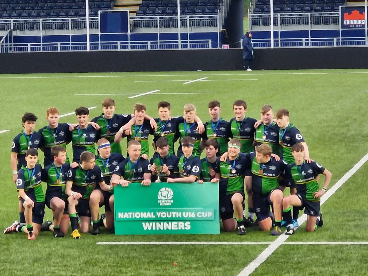 Congratulations to our U16s winning the National Youth Cup winning a hard fought match against Currie 20-15! Congratulations to everyone involved!
🟩🟦
🟦🟩