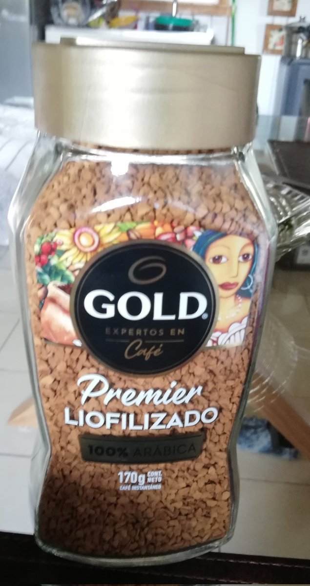 Estuvimos tomando el nescafe primero, se acabó. Luego compramos el gold, pero el gold tiene un sabor a quemado.