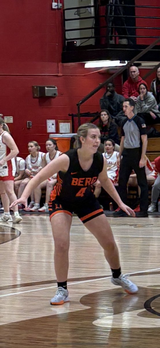 LadyVikeHoops's tweet image. We see you Abby Tier. Keep up the great work!