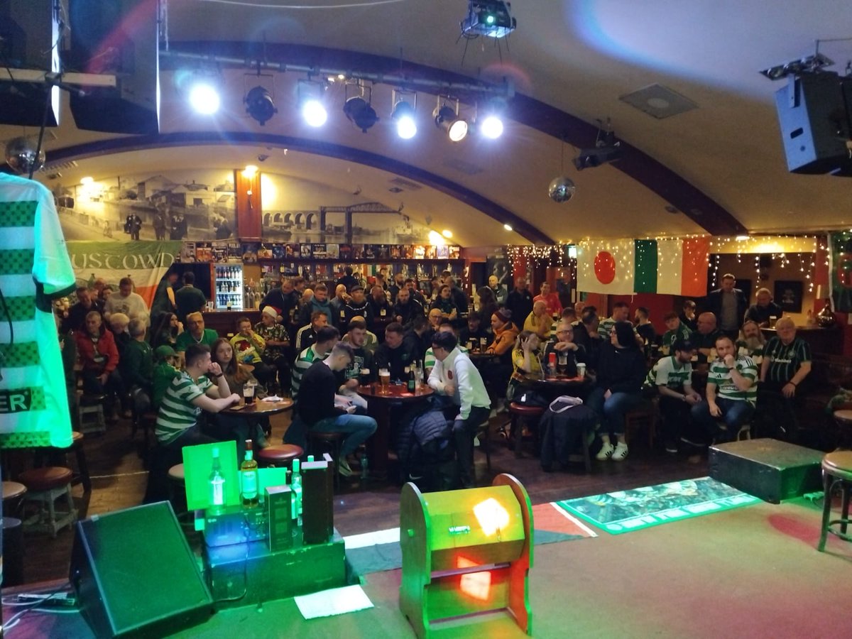 csc_stlaurences's tweet photo. Another bumper crowd here in @McHughsVenue #celtic https://t.co/ML6bzqzate