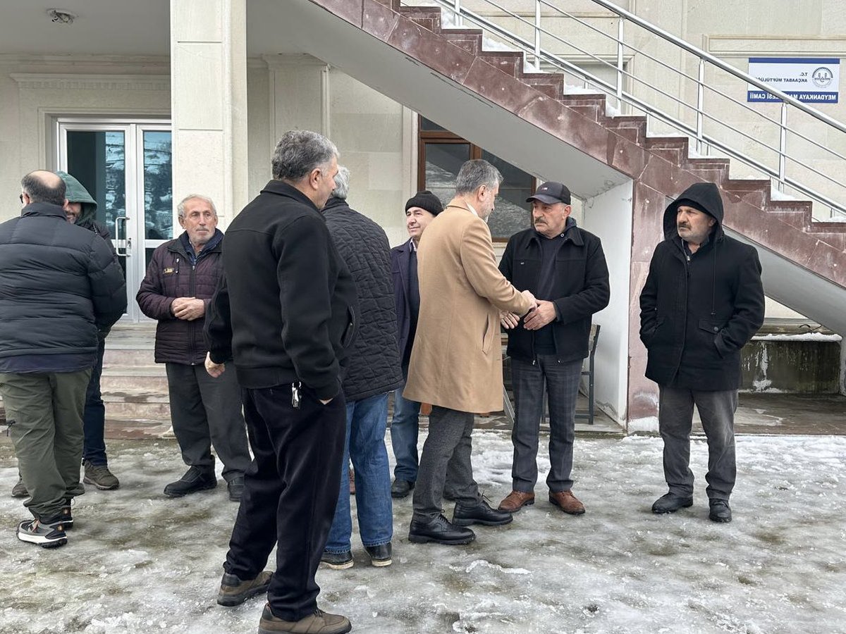 drsezginmumcu's tweet photo. Kıymetli babamın amca oğlu Fethi Mumcu’nun cenazesine katılarak, merhumu son yolculuğuna uğurladık. Rabbim kederli ailesi ve sevenlerine sabırlar ihsan eylesin inşallah. https://t.co/NLVKBki9UK