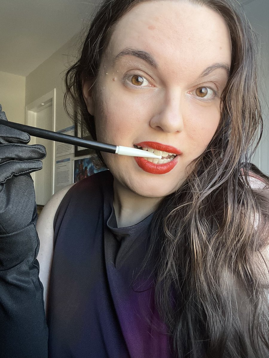 I love taking silly photos.

Inspired by Audrey Hepburn in Breakfast at Tiffany’s!