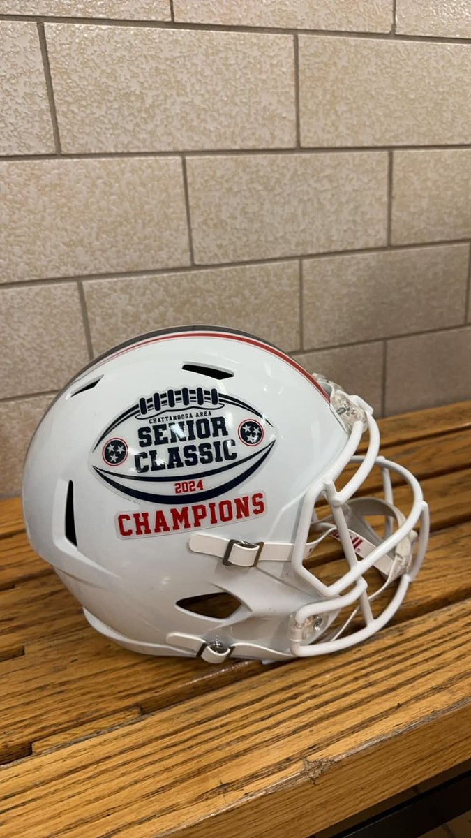 TheOfficial_TL's tweet photo. Honored to be a part of the Chattanooga Area Senior Classic Champions! 🏆🏈  What an incredible experience to play alongside talented players and coaches from across the region, including the amazing folks from @sdtrojansfb. What a game! #SeniorClassicChamps #cfbrecruiting #MenofTroy