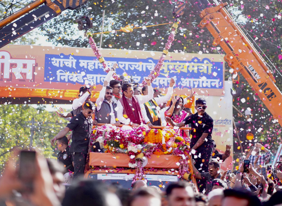 Devendra Fadnavis tweet media