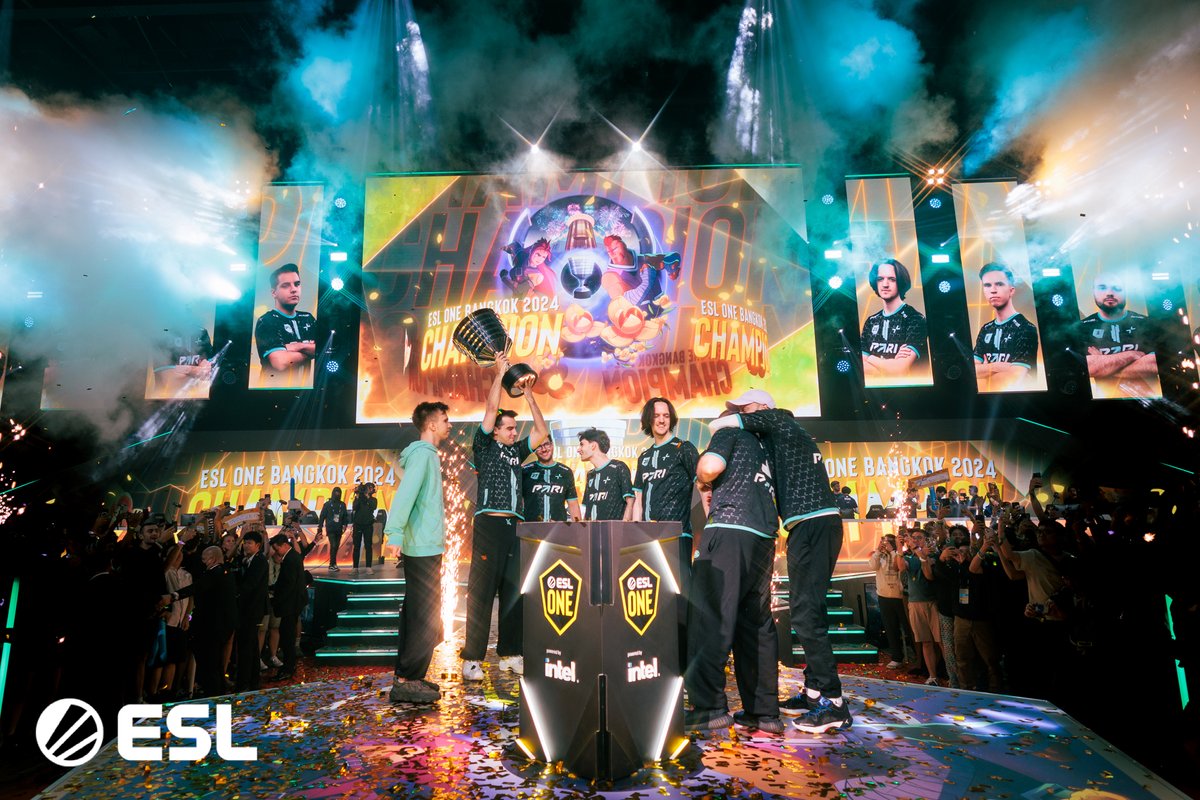ESLDota2's tweet photo. YOUR #ESLOne BANGKOK CHAMPIONS! 

🏆@parivisiongg🏆

@intelgaming https://t.co/gPgzVjHB9h