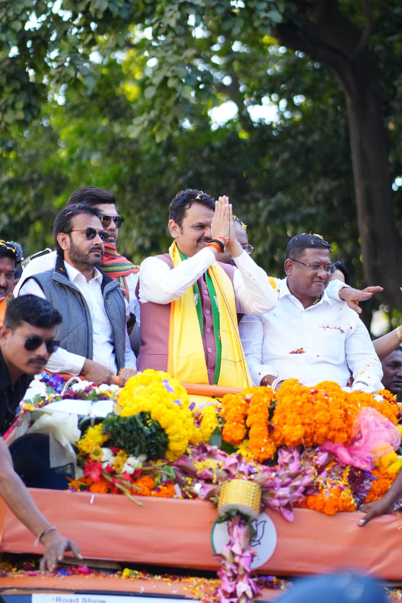 Devendra Fadnavis tweet media