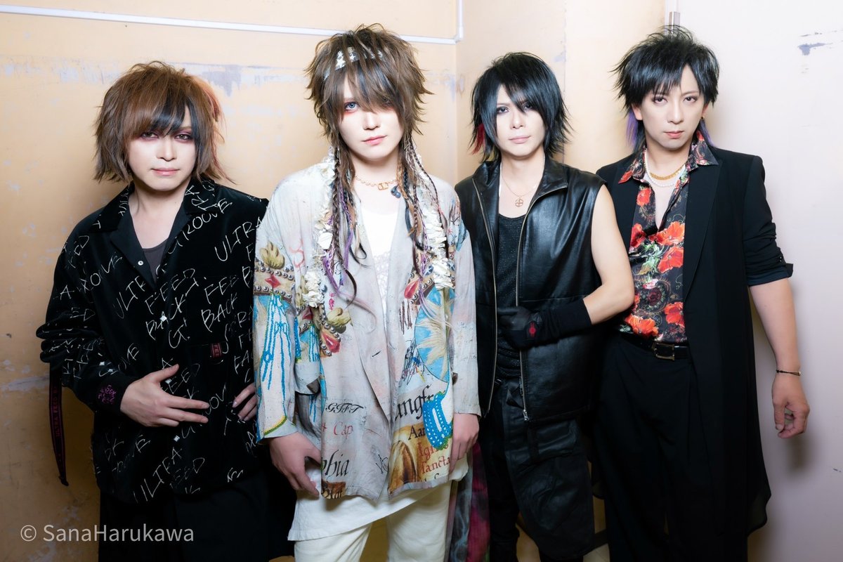 FANATIC◇CRISIS/LAST LIVE〈2枚組〉 FANATIC◇CRISIS - LAST LIVE at TOKYO BAY N.K. HALL 2005.05
