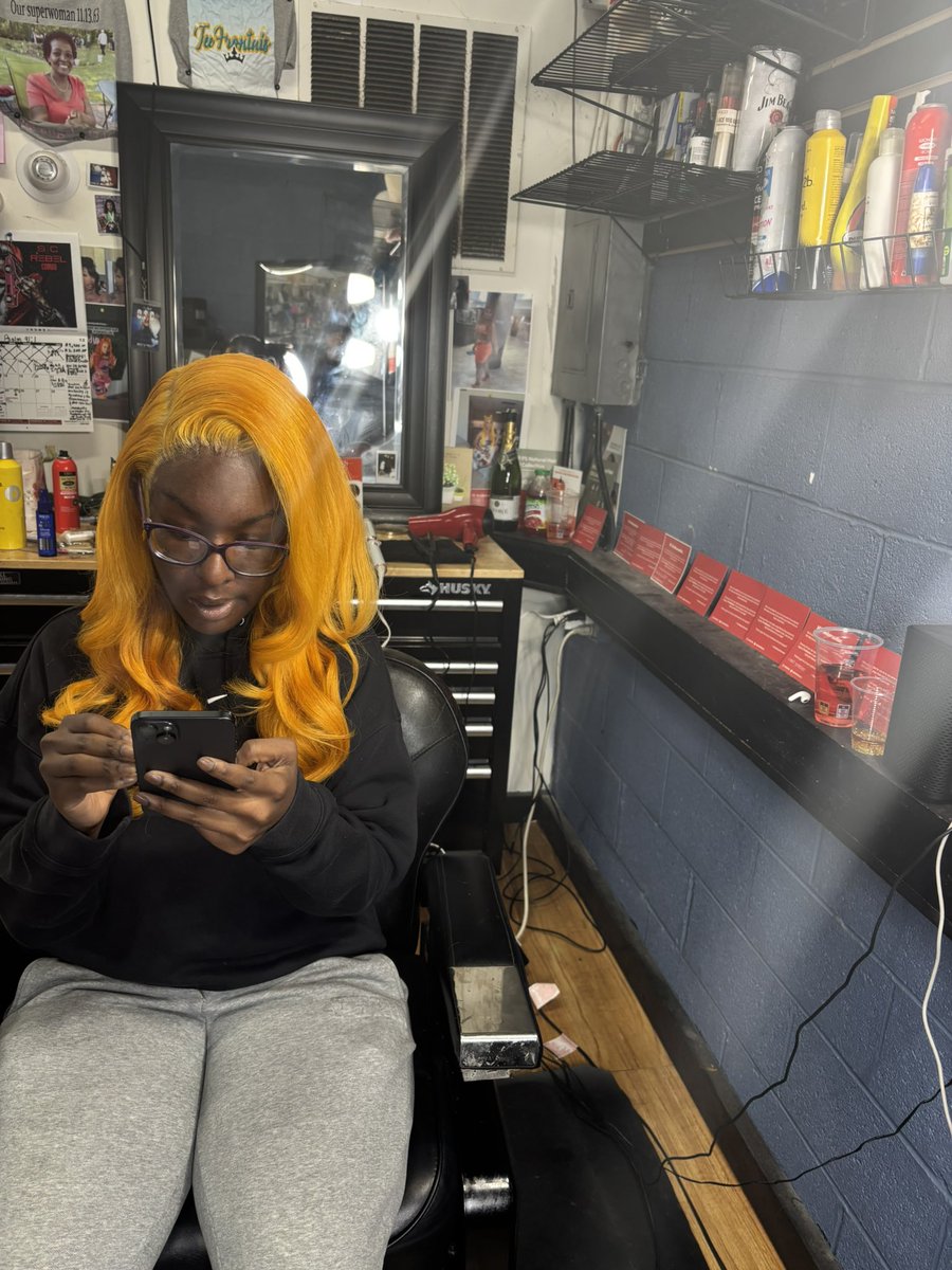 TamonRollins's tweet image. #WigInstall 👑🎀

Wig From: #TeeFrontalsCollection 
Custom Color/ Install: @TFrontals 

Announcement coming soon ‼️‼️‼️
Trust the process- come get your crown adjusted 👑🎀 #Retweet #RetweetPlease #DMVHairstylist #ATLHairstylist #CelebrityStylist #613Wigs #TeeFrontals