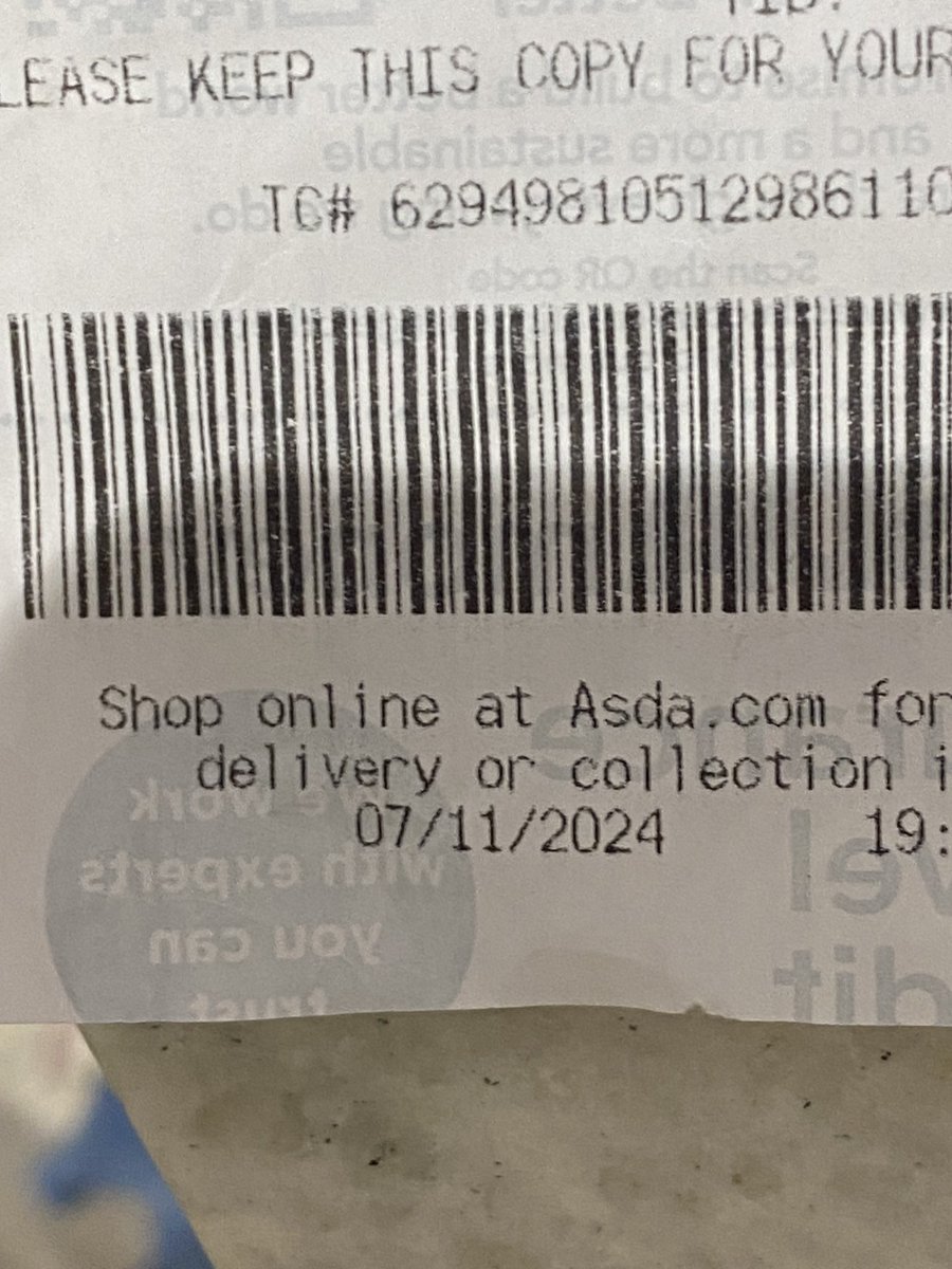 sammyjaneh's tweet photo. @asda who do I contact regarding this??!! Shattered lid on a pan sent I bought in store on 7/11/24?? https://t.co/kYmaB2NP98